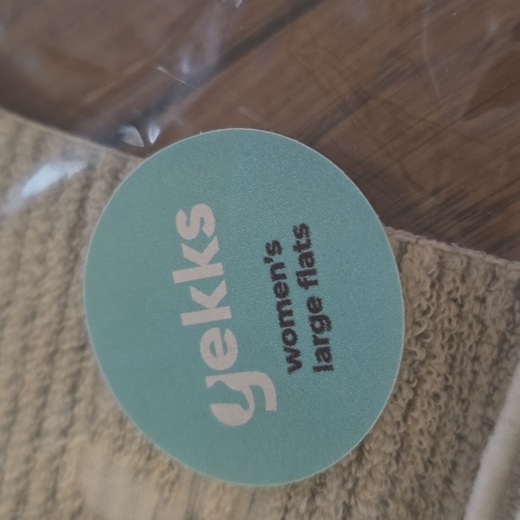 Gekks Women's Flats shoe liners Large w/cleaner - Picture 2 of 5